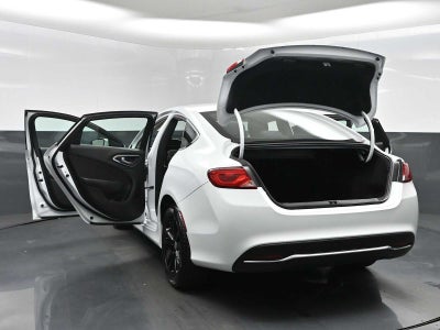 2016 Chrysler 200 Limited