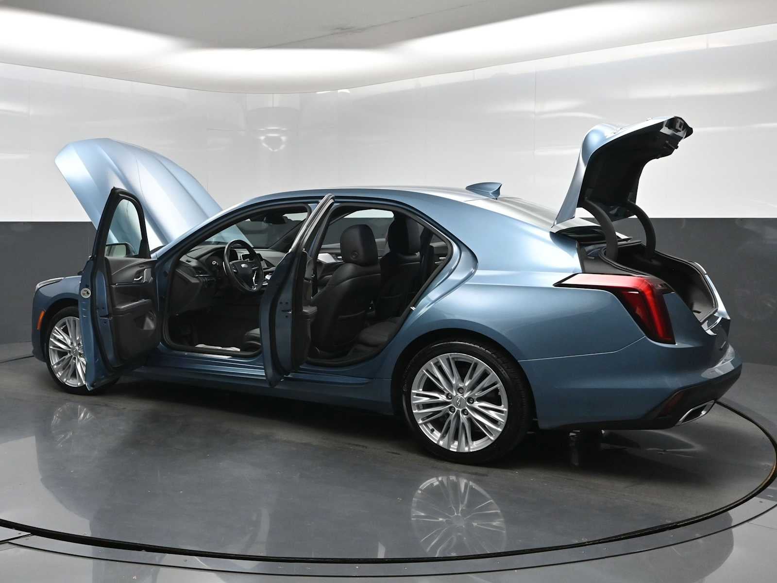 2023 Cadillac CT4 Premium Luxury