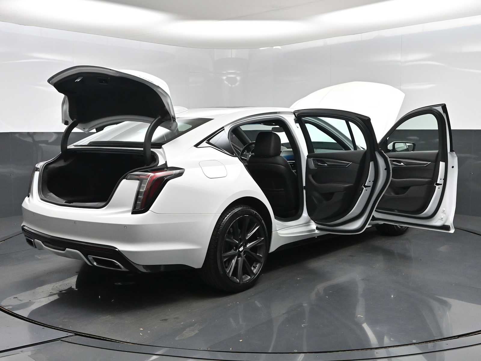 2023 Cadillac CT5 Sport