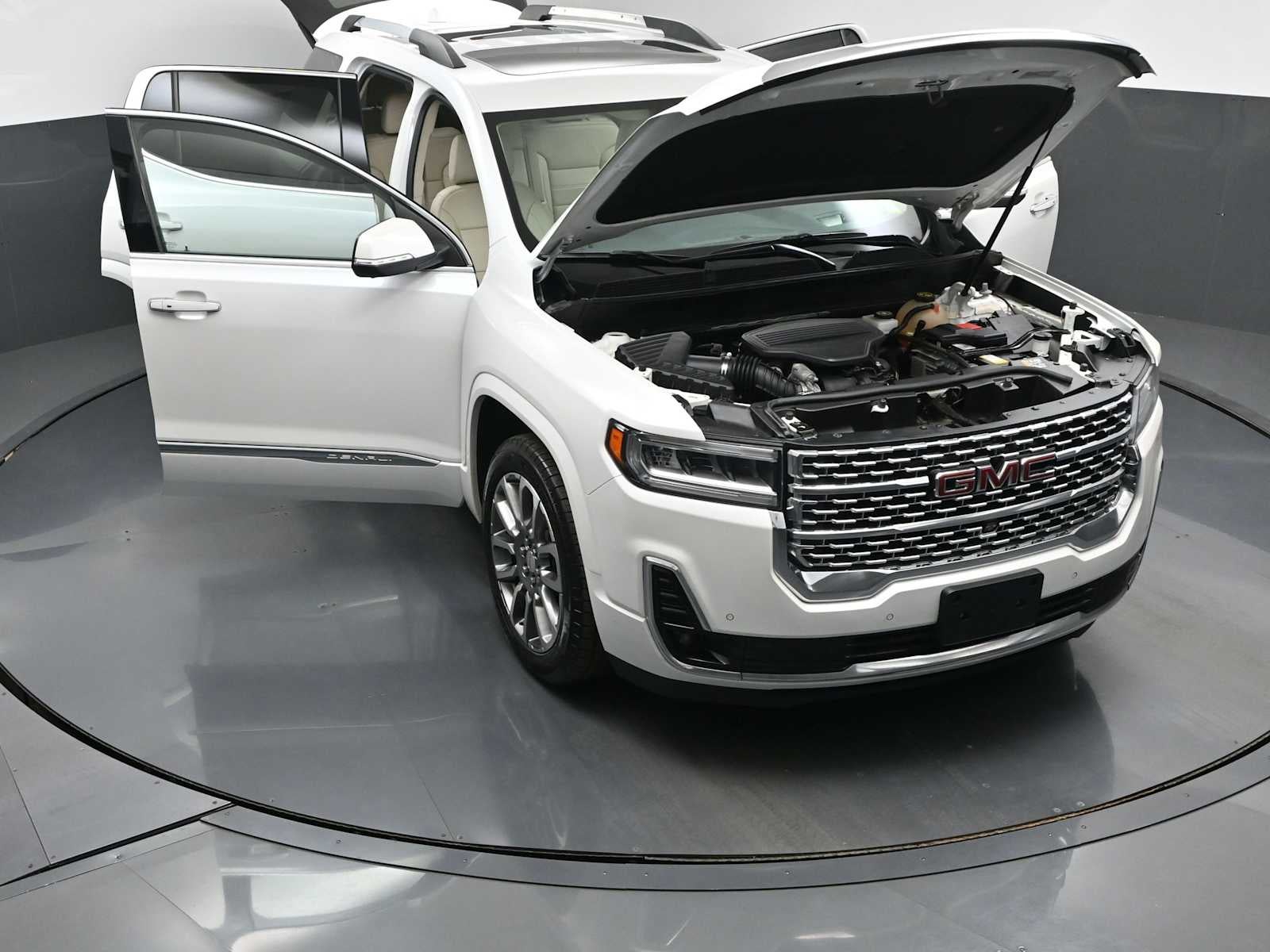 2022 GMC Acadia Denali