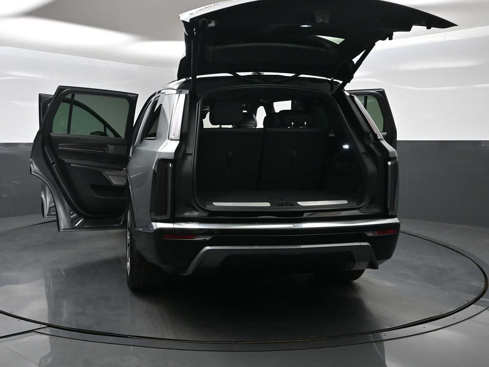 2027 Cadillac VISTIQ Luxury