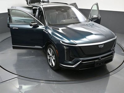 2026 Cadillac VISTIQ Luxury