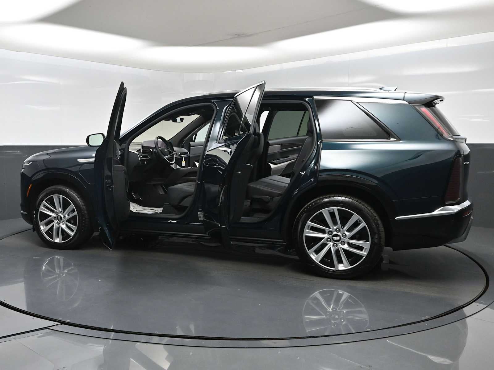 2027 Cadillac VISTIQ Luxury