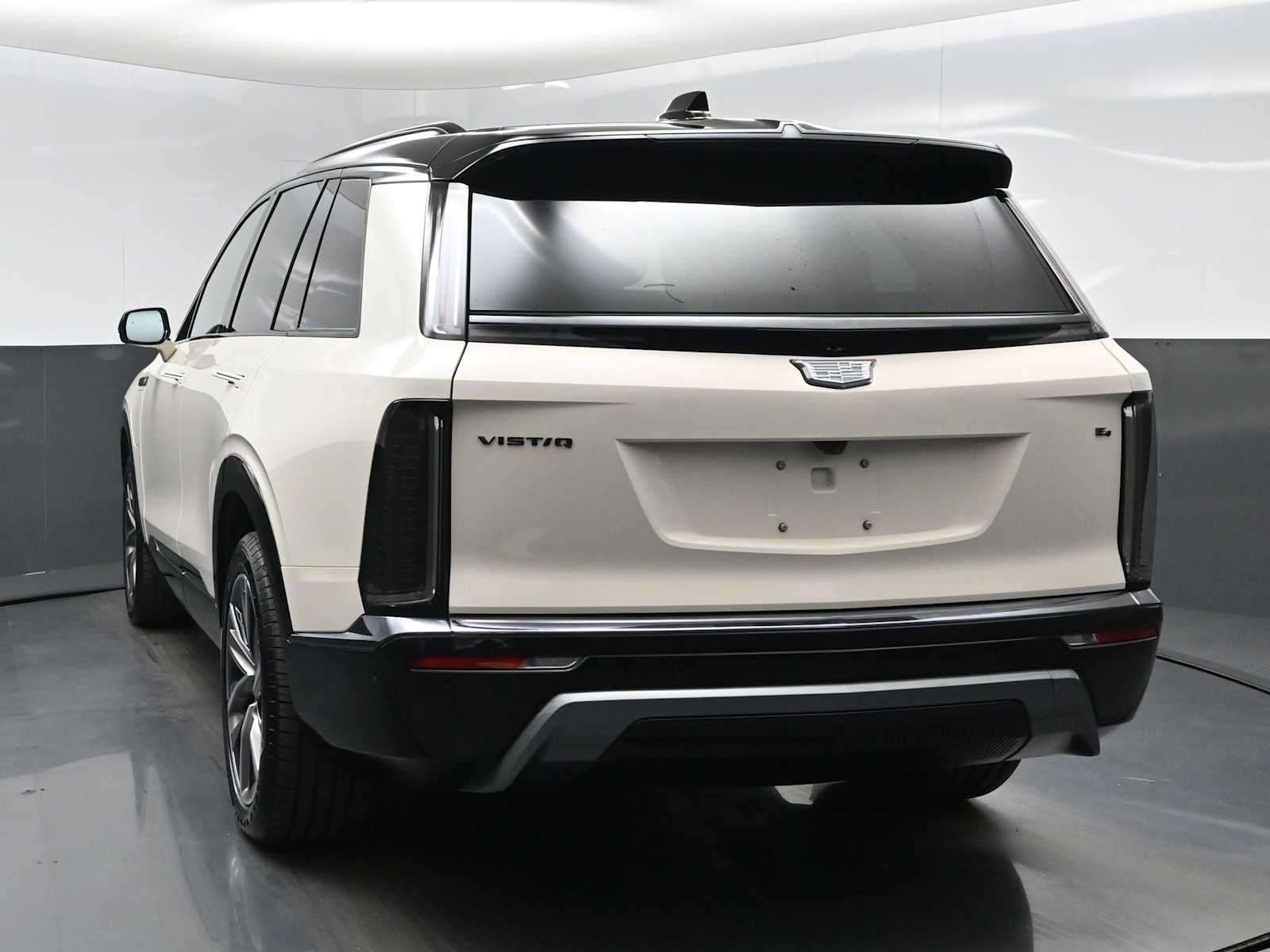 2027 Cadillac VISTIQ Sport