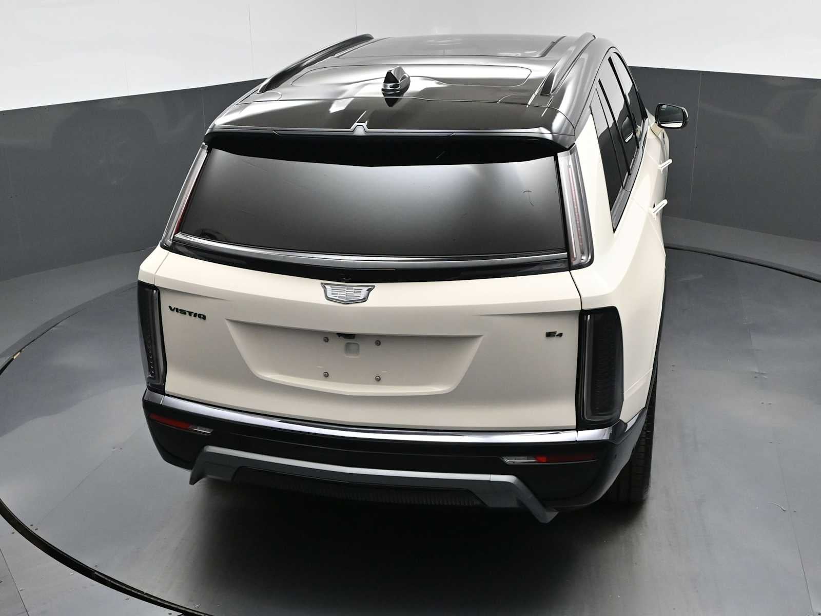 2027 Cadillac VISTIQ Sport