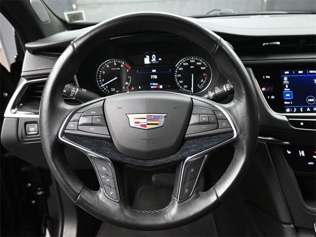 2022 Cadillac XT5 Premium Luxury