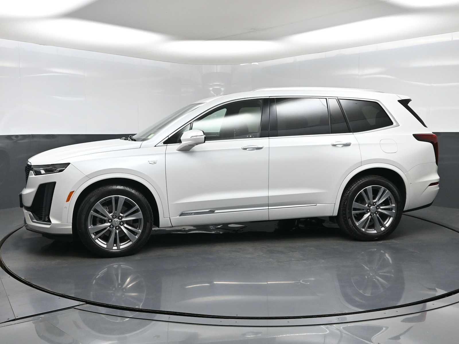 2023 Cadillac XT6 AWD Premium Luxury