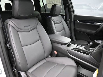 2025 Cadillac XT6 Premium Luxury