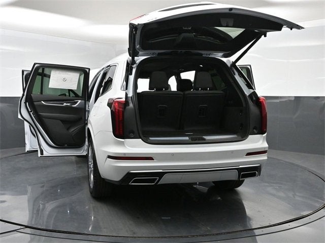 2025 Cadillac XT6 Premium Luxury