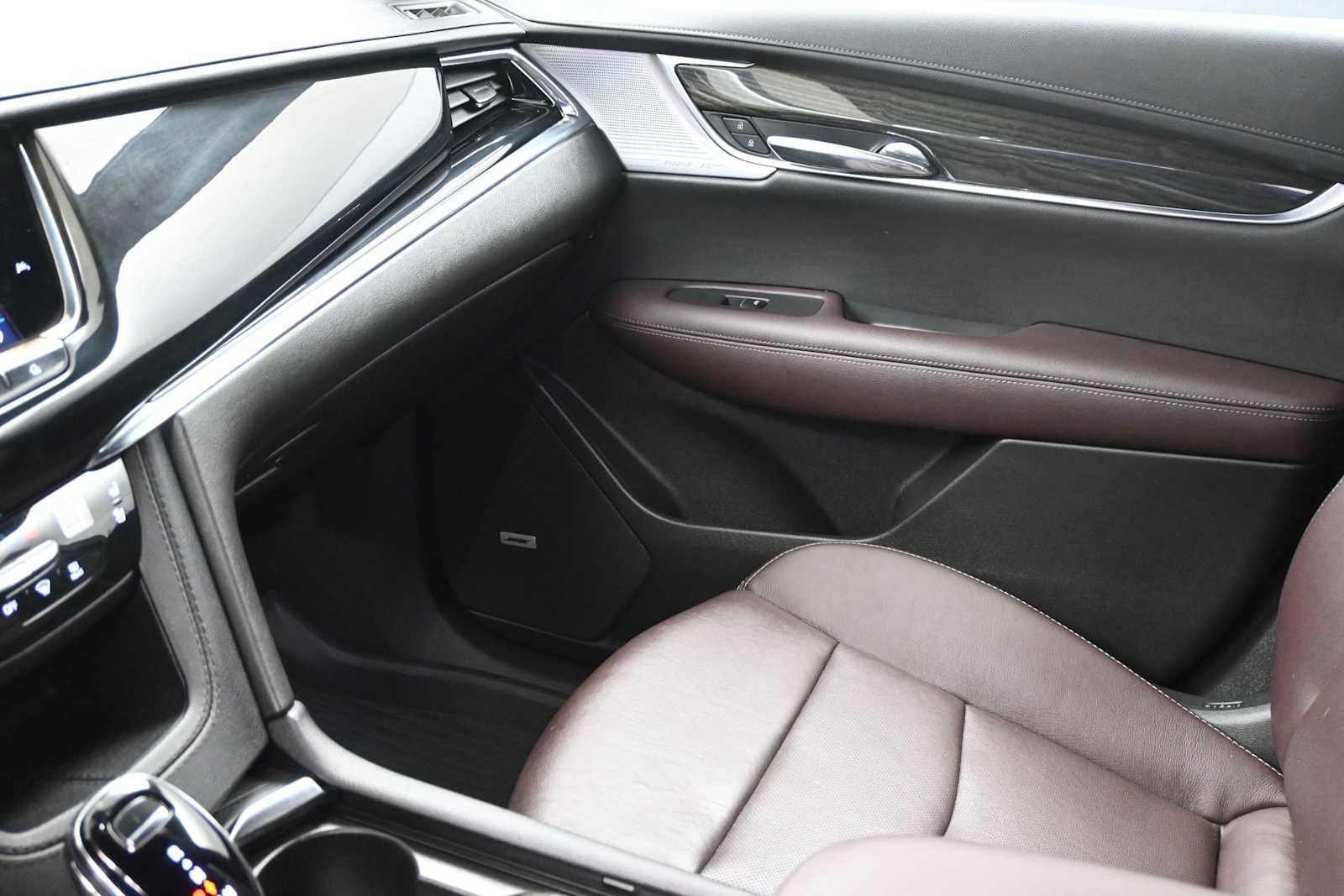 2023 Cadillac XT6 AWD Premium Luxury