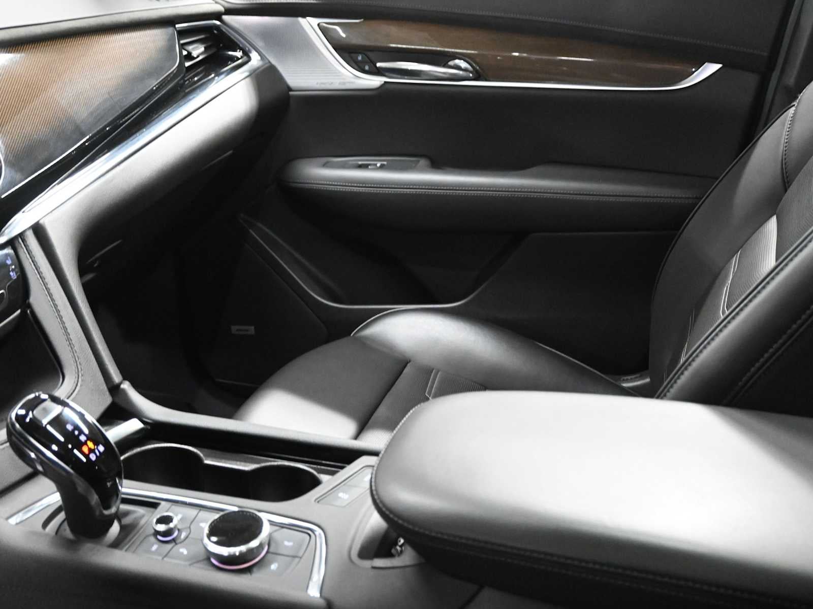 2023 Cadillac XT6 Sport