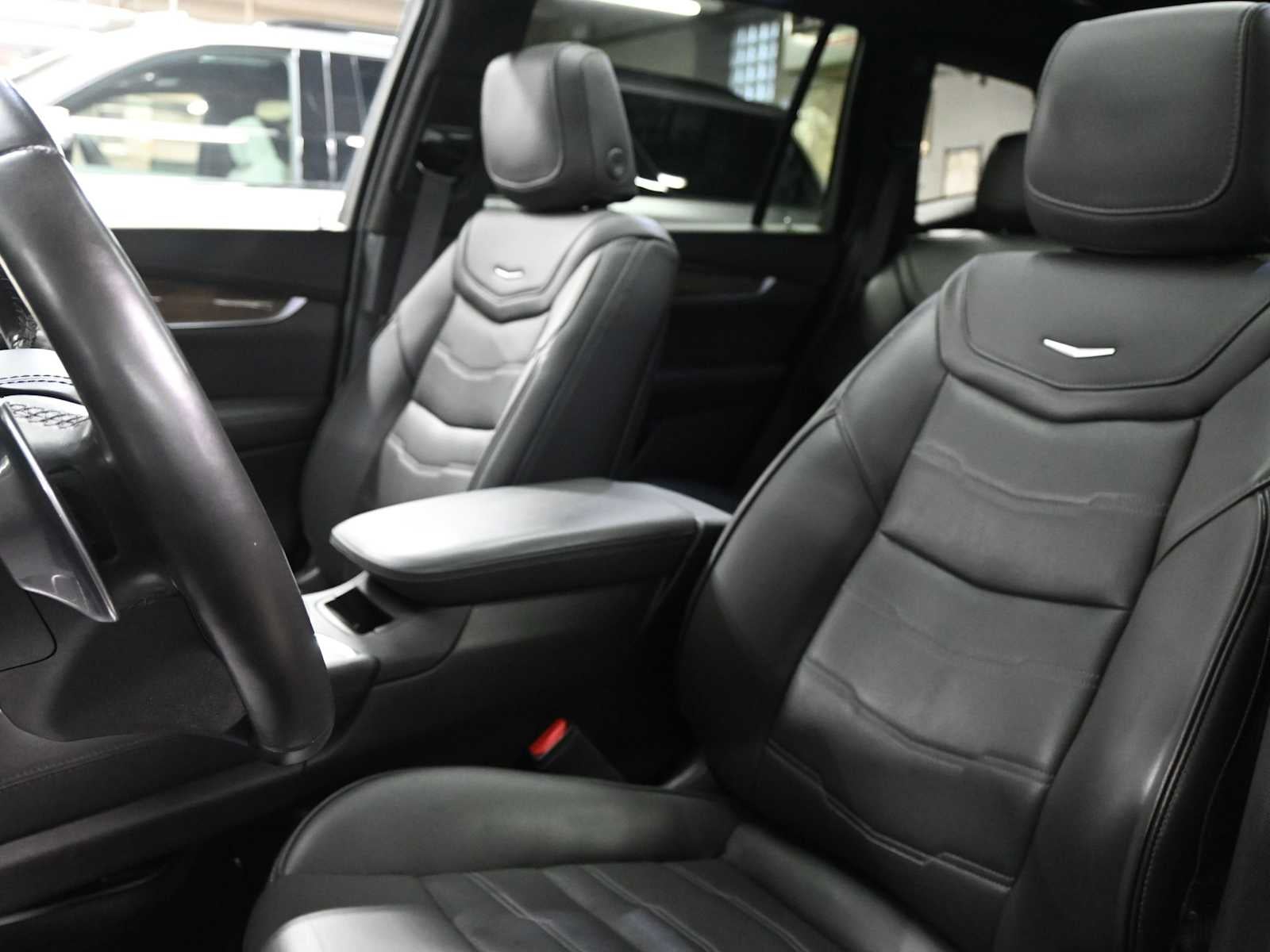 2023 Cadillac XT6 Sport