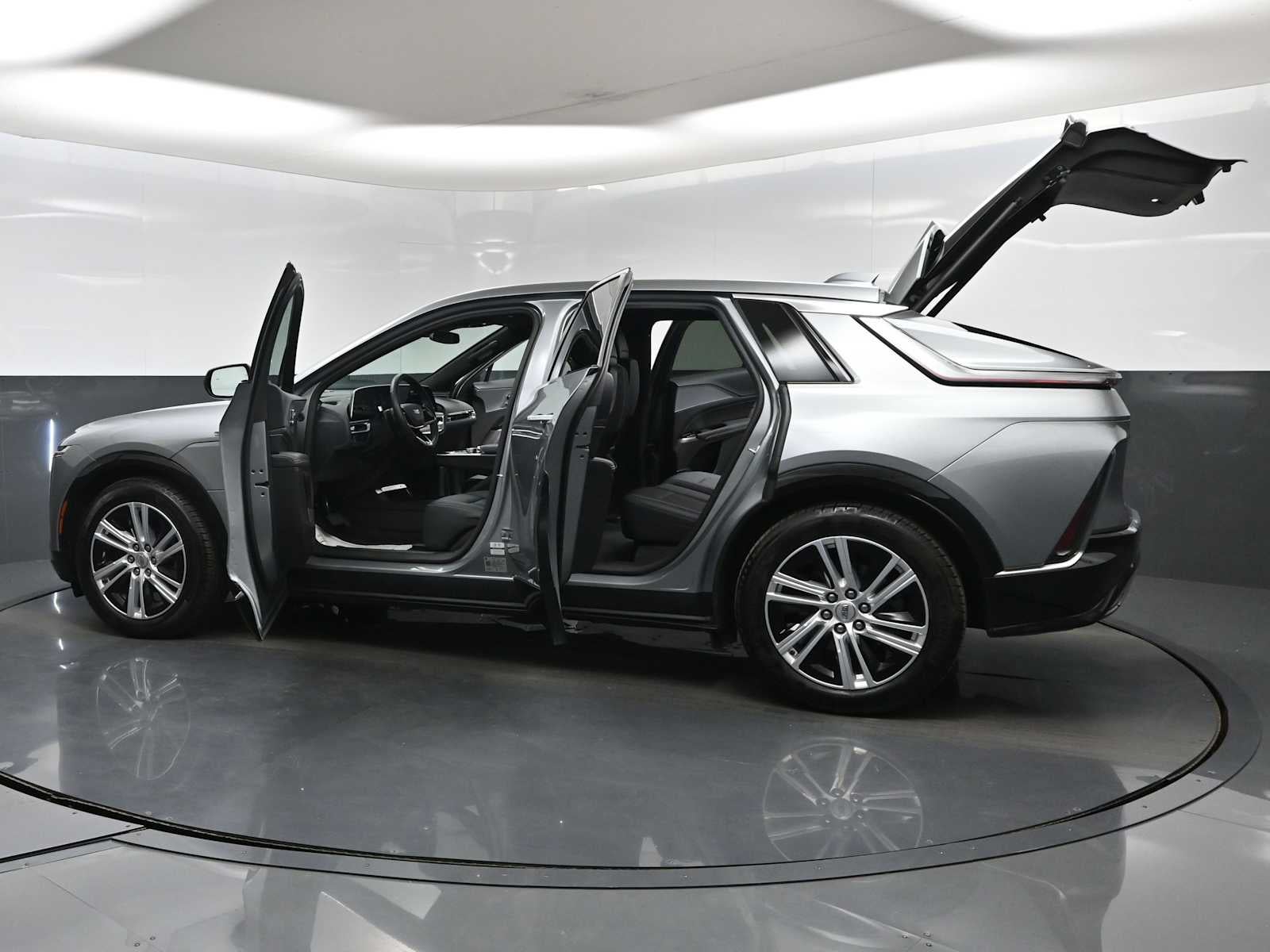 2024 Cadillac LYRIQ Tech