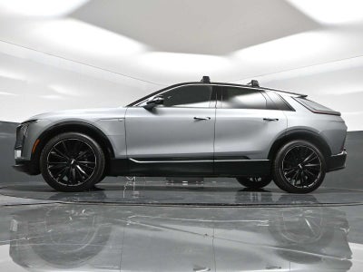 2025 Cadillac LYRIQ Luxury 1