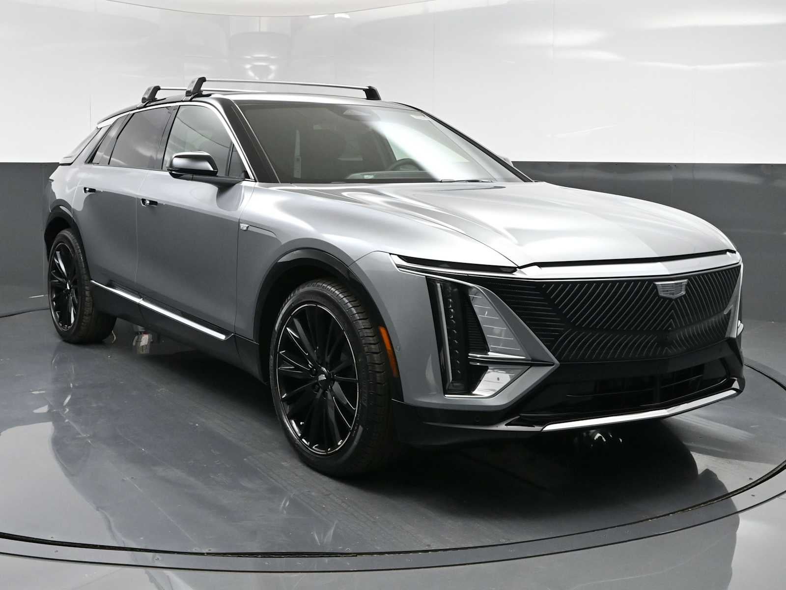 2025 Cadillac LYRIQ Luxury 1