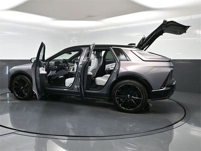 2025 Cadillac LYRIQ Luxury 1
