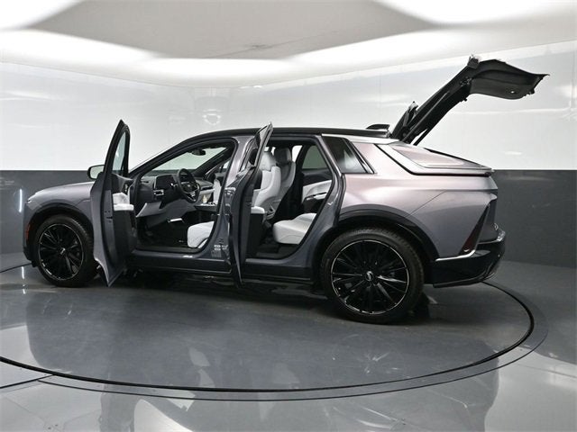2025 Cadillac LYRIQ Luxury 1