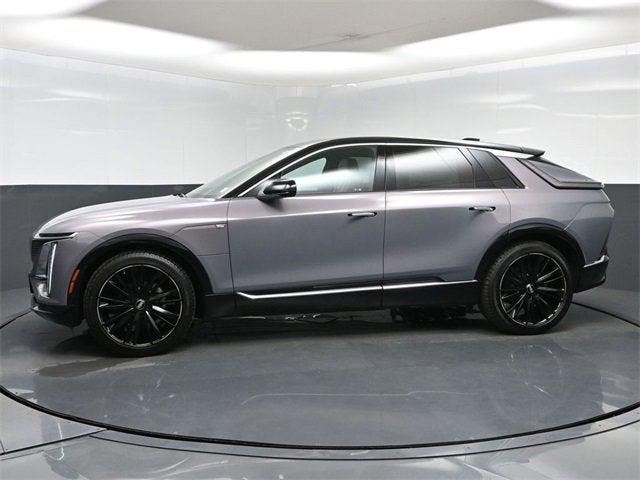 2025 Cadillac LYRIQ Luxury 1