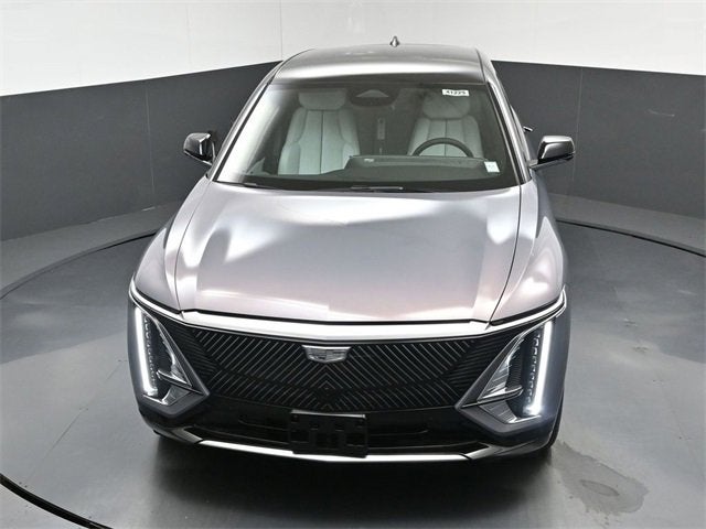 2025 Cadillac LYRIQ Luxury 1