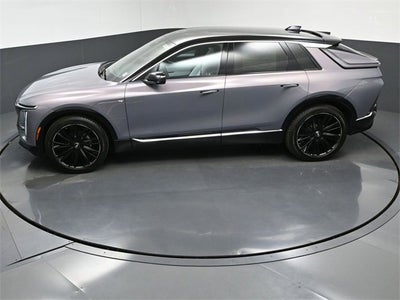 2025 Cadillac LYRIQ Luxury 1