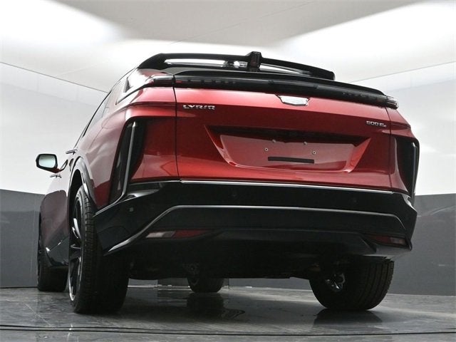 2025 Cadillac LYRIQ Luxury 1