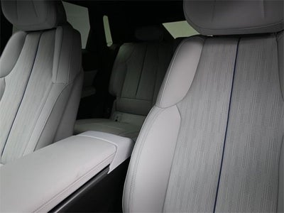 2025 Cadillac LYRIQ Luxury 1