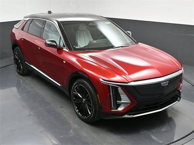 2025 Cadillac LYRIQ Luxury 1