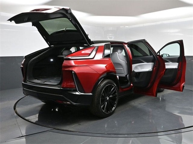 2025 Cadillac LYRIQ Luxury 1