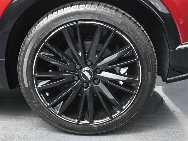 2025 Cadillac LYRIQ Luxury 1