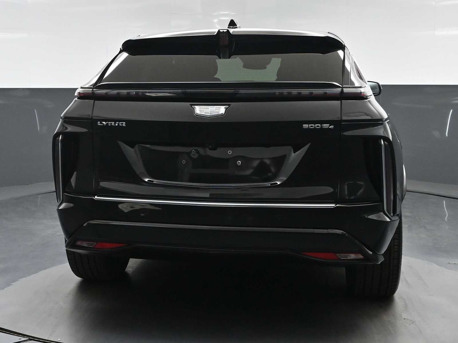 2024 Cadillac LYRIQ Luxury 1