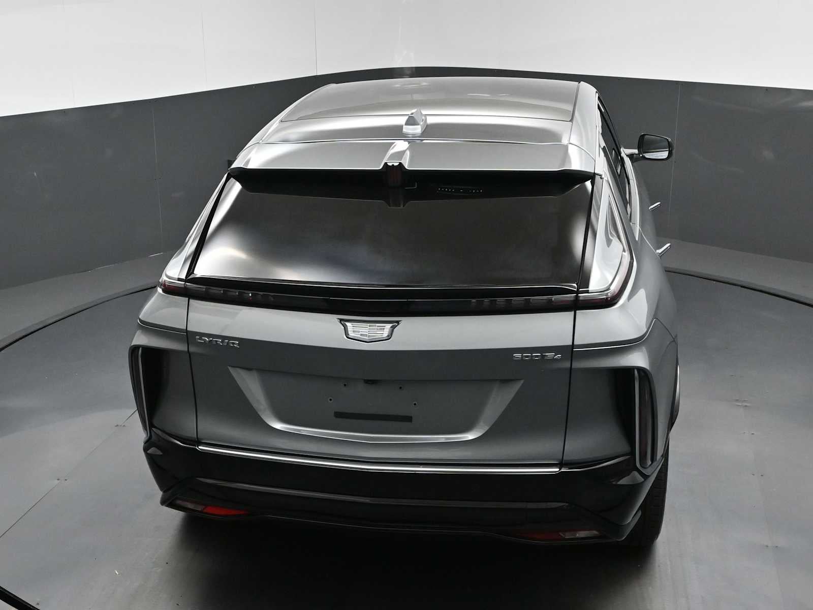 2024 Cadillac LYRIQ Luxury 1