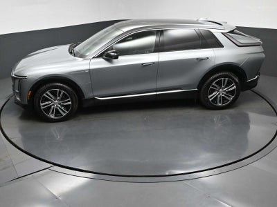 2024 Cadillac LYRIQ Luxury 1