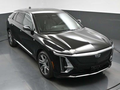 2024 Cadillac LYRIQ Luxury 1