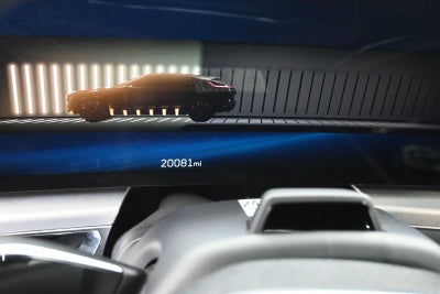 2024 Cadillac LYRIQ Luxury 2