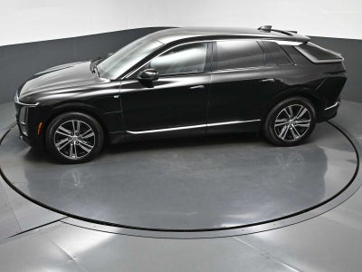2024 Cadillac LYRIQ Luxury 2