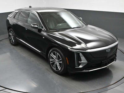 2024 Cadillac LYRIQ Luxury 2