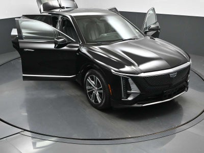 2024 Cadillac LYRIQ Luxury 2