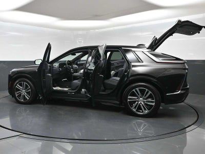 2024 Cadillac LYRIQ Luxury 2