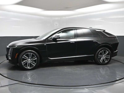 2024 Cadillac LYRIQ Luxury 2