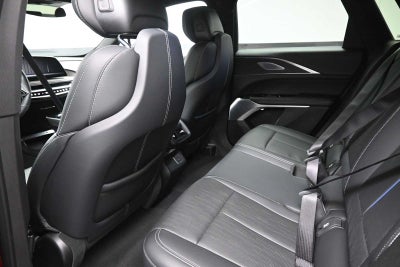 2024 Cadillac LYRIQ Luxury 2