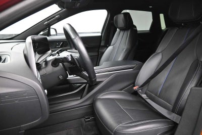 2024 Cadillac LYRIQ Luxury 2