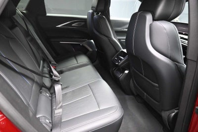 2024 Cadillac LYRIQ Luxury 2