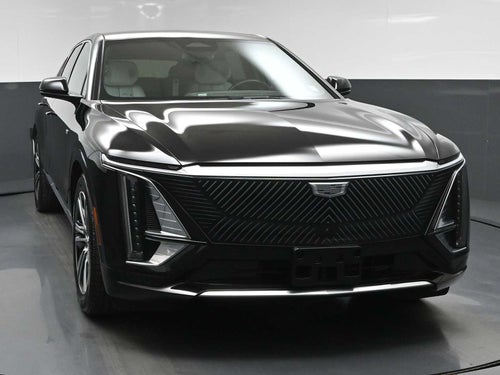 2024 Cadillac LYRIQ Luxury 2