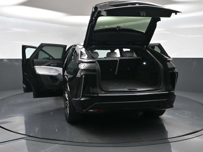 2024 Cadillac LYRIQ Luxury 2