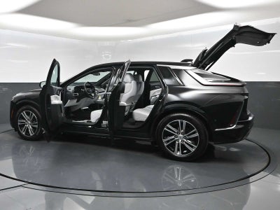 2024 Cadillac LYRIQ Luxury 2