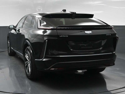 2024 Cadillac LYRIQ Luxury 2