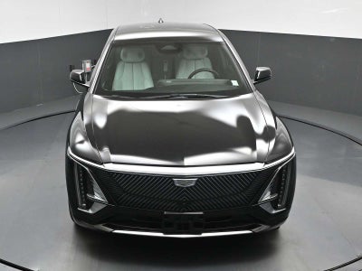 2024 Cadillac LYRIQ Luxury 2