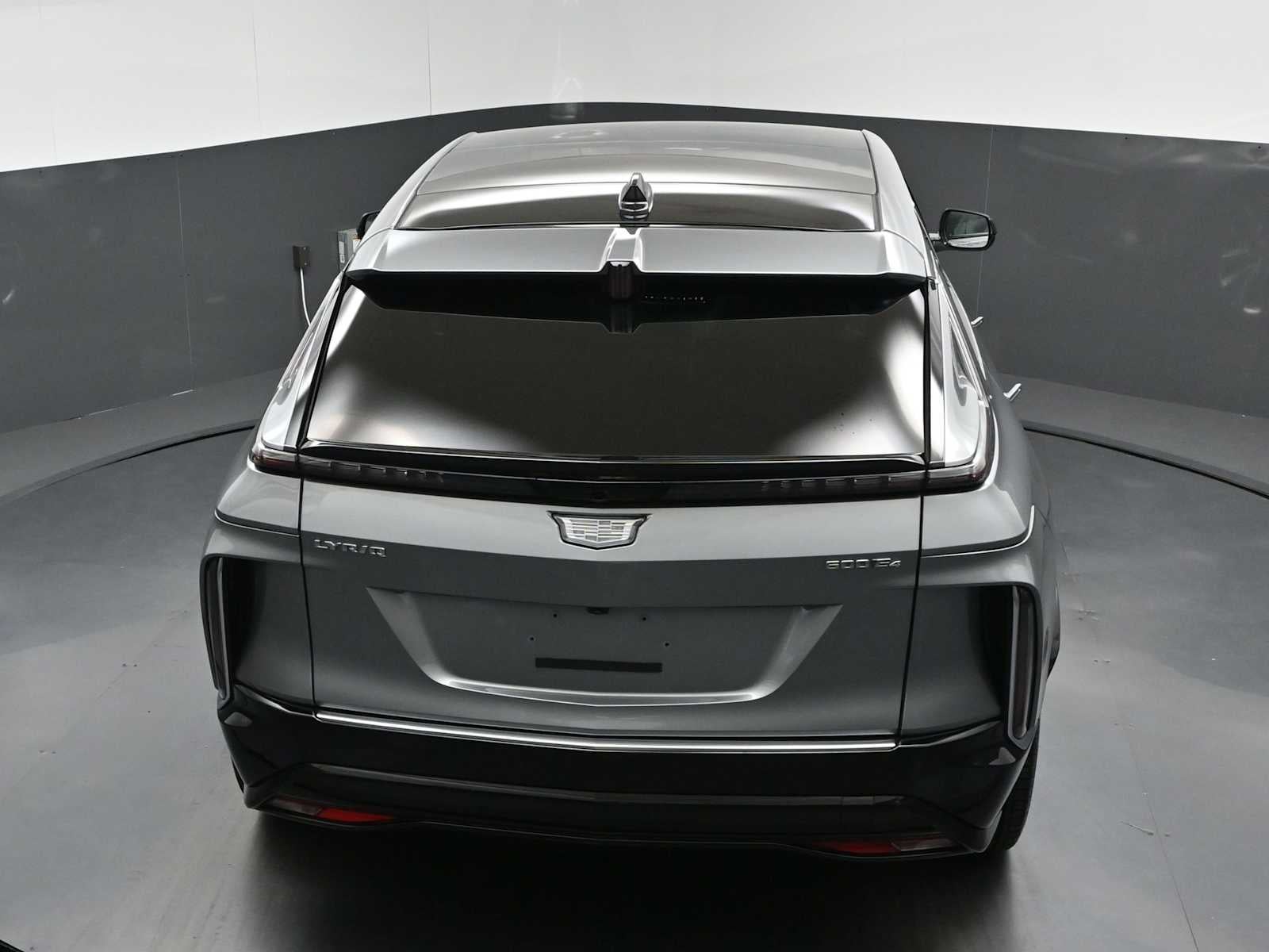 2024 Cadillac LYRIQ Luxury 3