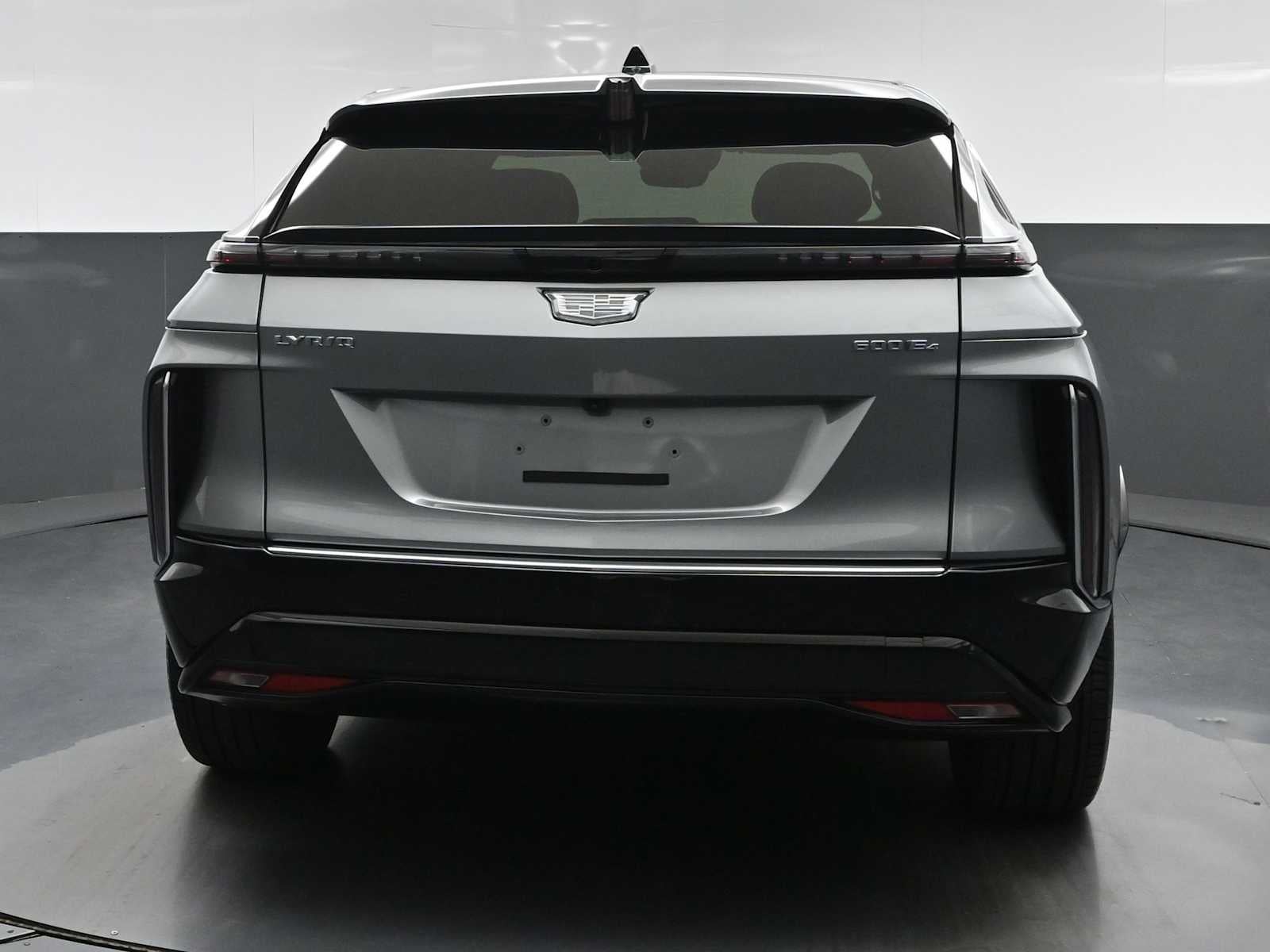 2024 Cadillac LYRIQ Luxury 3