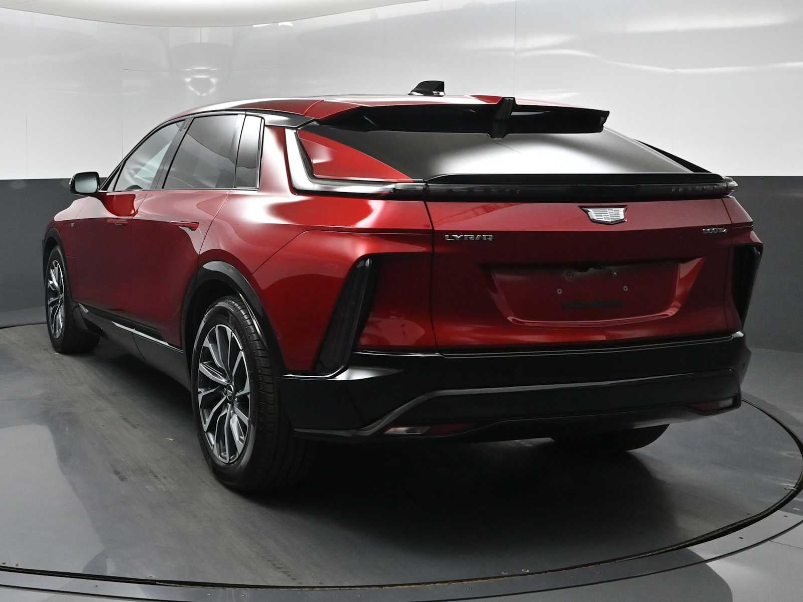 2024 Cadillac LYRIQ Sport 2
